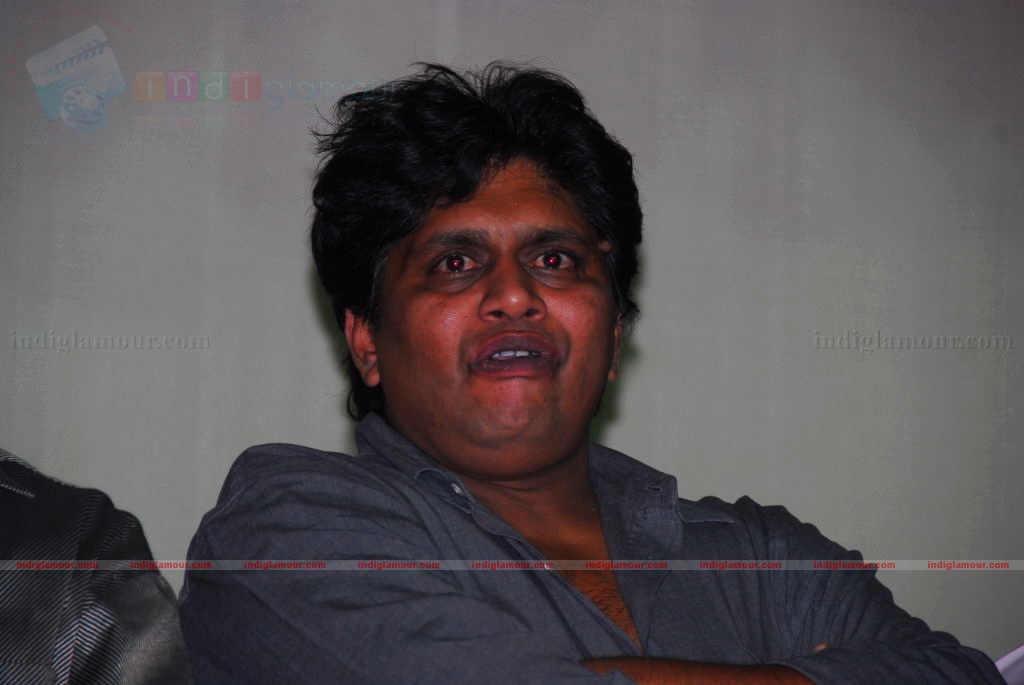 Adurs Movie Platinum Disc function Event hd photo