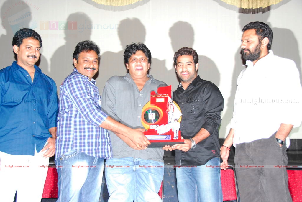 Adurs Movie Platinum Disc function Event hd photo