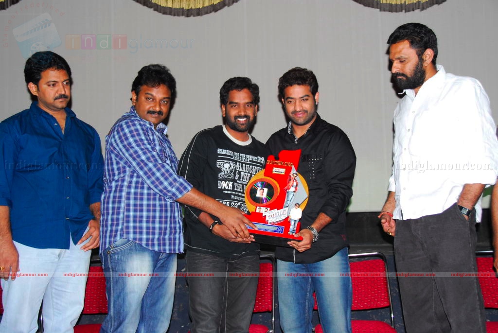 Adurs Movie Platinum Disc function Event hd photo