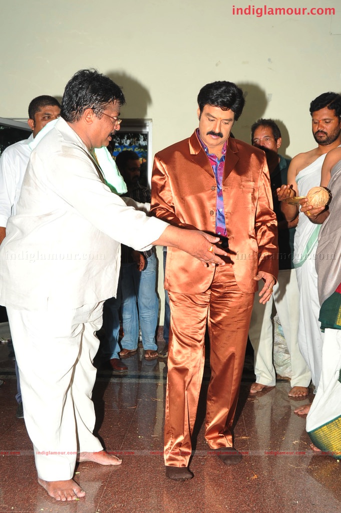 Paramaveerachakra Movie Launch Event hd photo