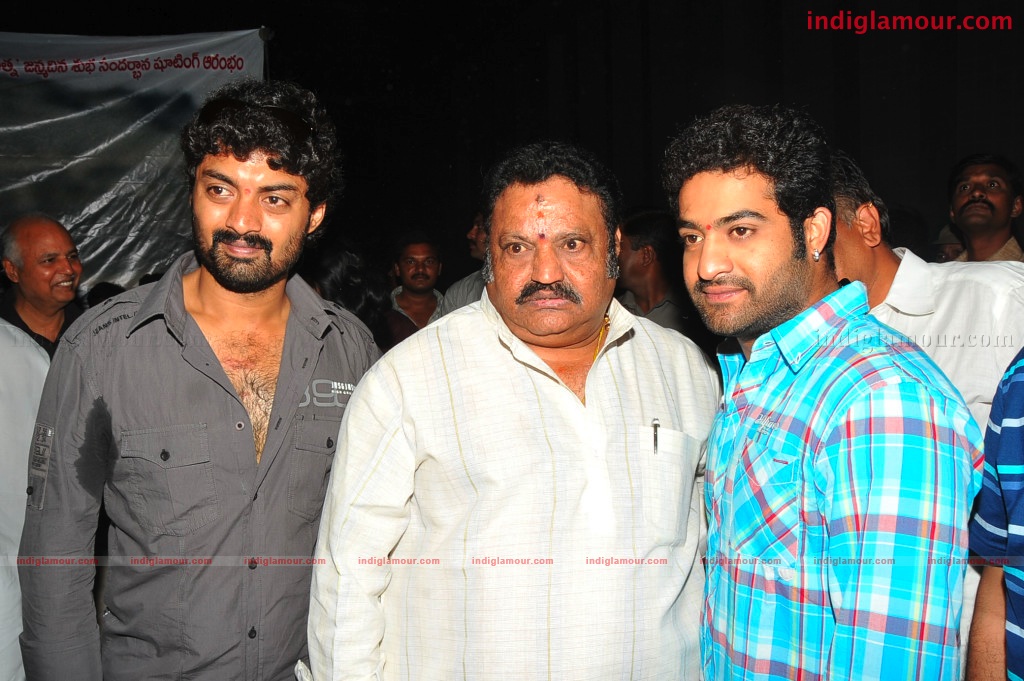 Paramaveerachakra Movie Launch Event hd photo