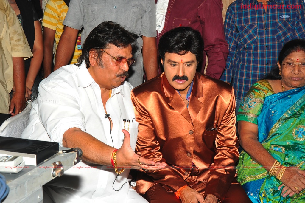 Paramaveerachakra Movie Launch Event hd photo