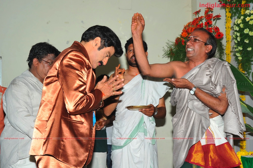 Paramaveerachakra Movie Launch Event hd photo