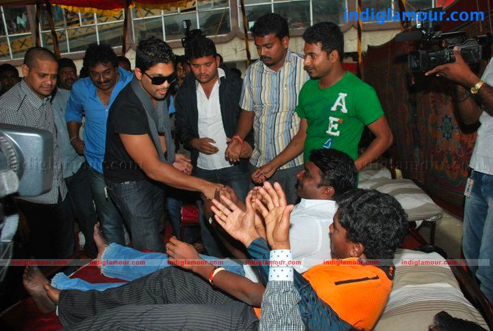 Allu Arjun and Blood Donation Camp Photo Event hd photo