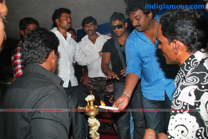 Allu Arjun and Blood Donation Camp Photo Event hd photo
