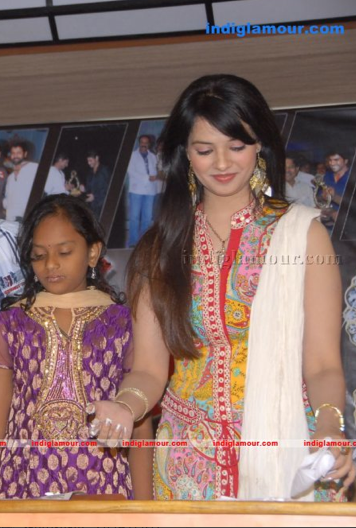Santosham 9th Annvarsary Logo Launch Photos Event hd photo