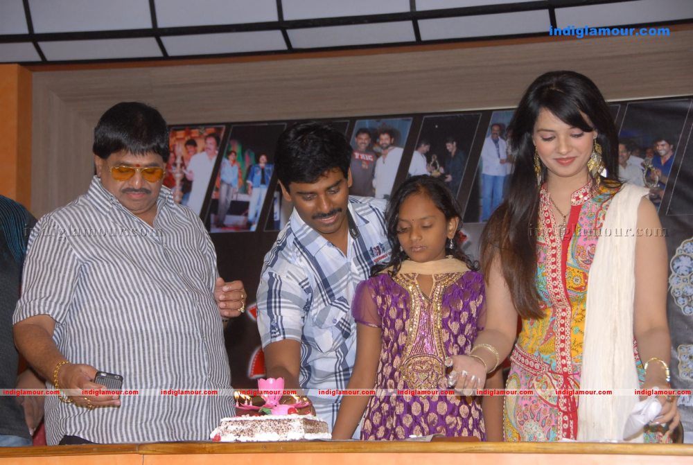 Santosham 9th Annvarsary Logo Launch Photos Event hd photo