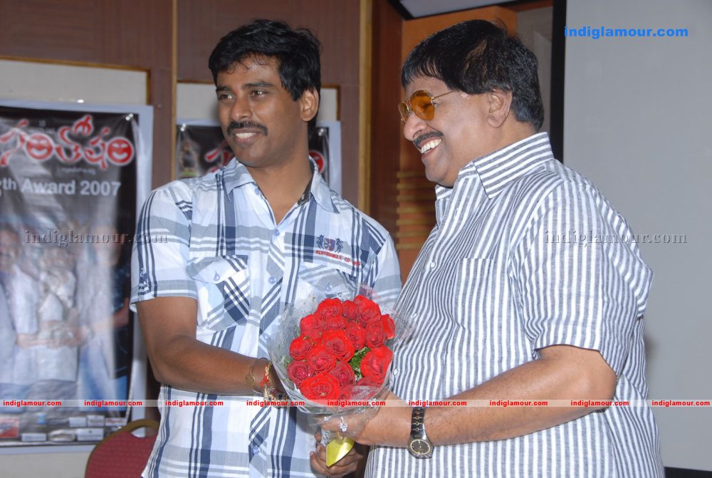 Santosham 9th Annvarsary Logo Launch Photos Event hd photo