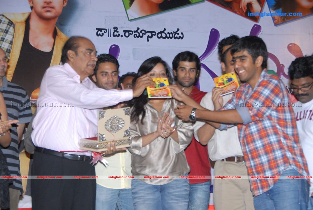 Mugguru Audio Launch Event hd photo