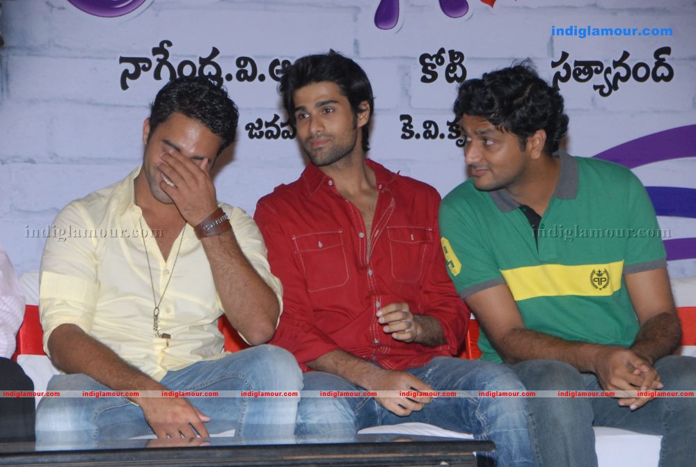 Mugguru Audio Launch Event hd photo