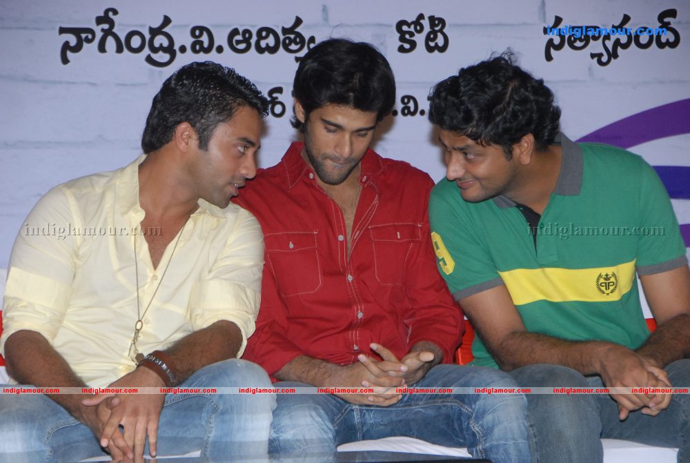 Mugguru Audio Launch Event hd photo