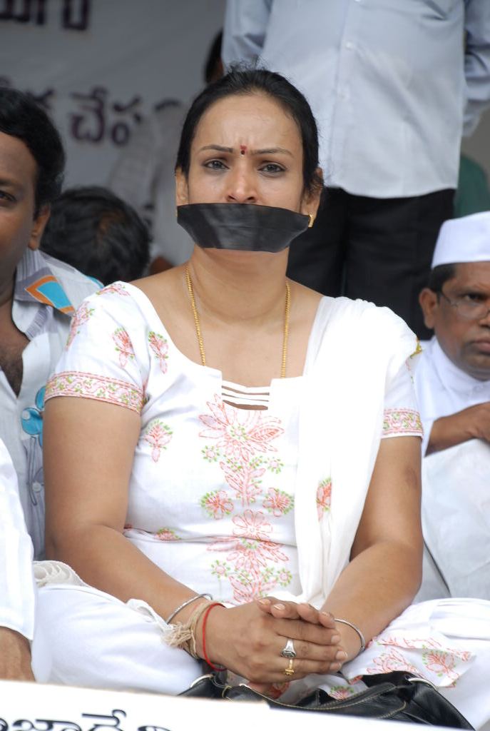 Tollywood Stars Support Anna Hazare Activities Event hd photo