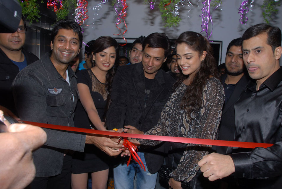 Actress At Seven Oven Coffee Hookah Opening Event hd photo