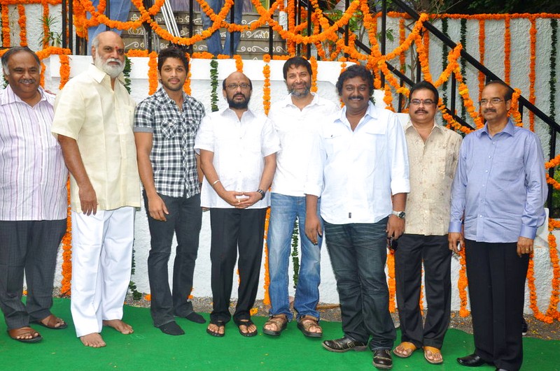 Allu Arjun and Ileana New Movie launch Event hd photo