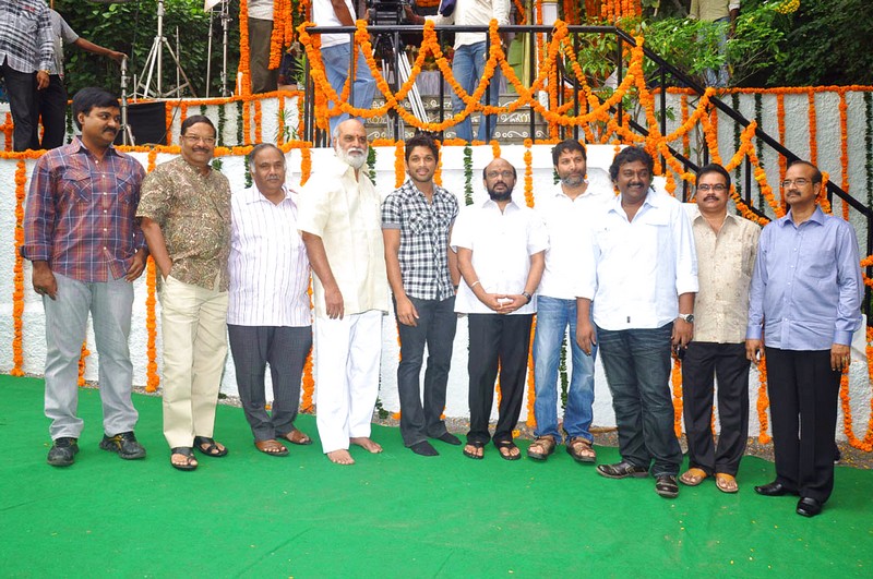 Allu Arjun and Ileana New Movie launch Event hd photo