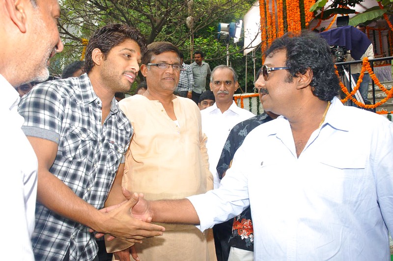 Allu Arjun and Ileana New Movie launch Event hd photo
