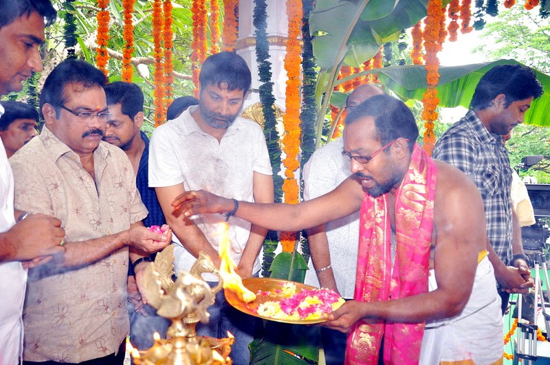Allu Arjun and Ileana New Movie launch Event hd photo