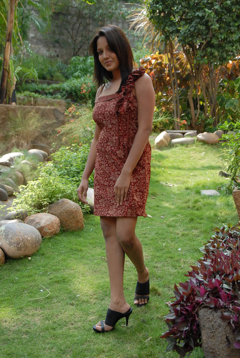 Nisha Agarwal At Parinaya Wedding Fair Exhibition Event hd photo