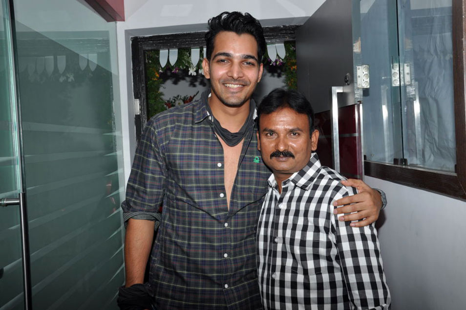 Nishanthi Launches Enr Fashion Studio Event hd photo