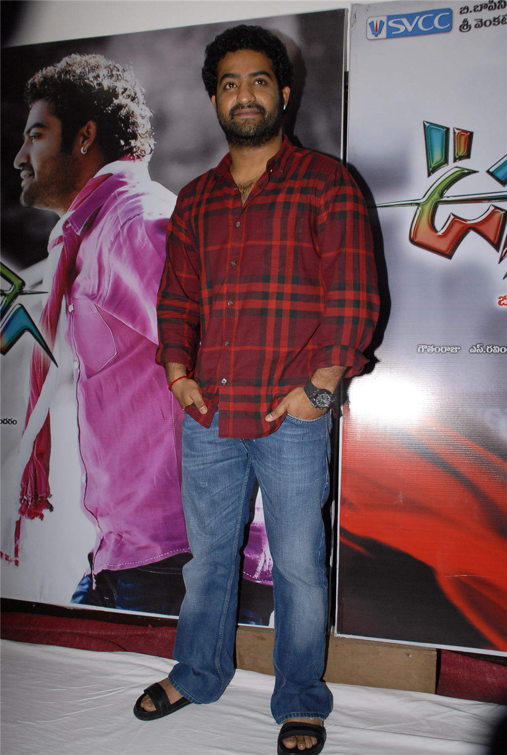 Oosaravelli Press Meet Event hd photo