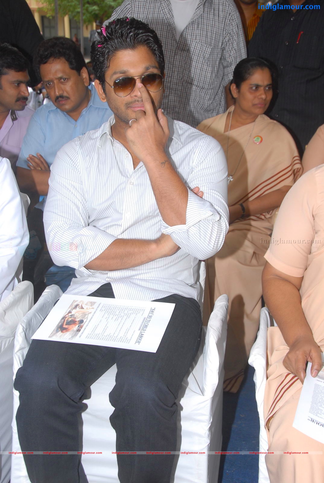 Allu Arjun promotes Anti Child Labour Event hd photo