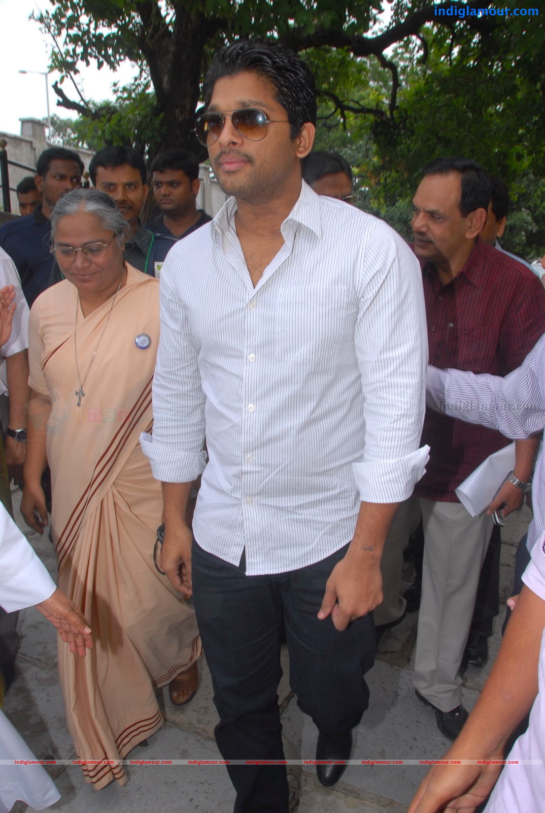 Allu Arjun promotes Anti Child Labour Event hd photo
