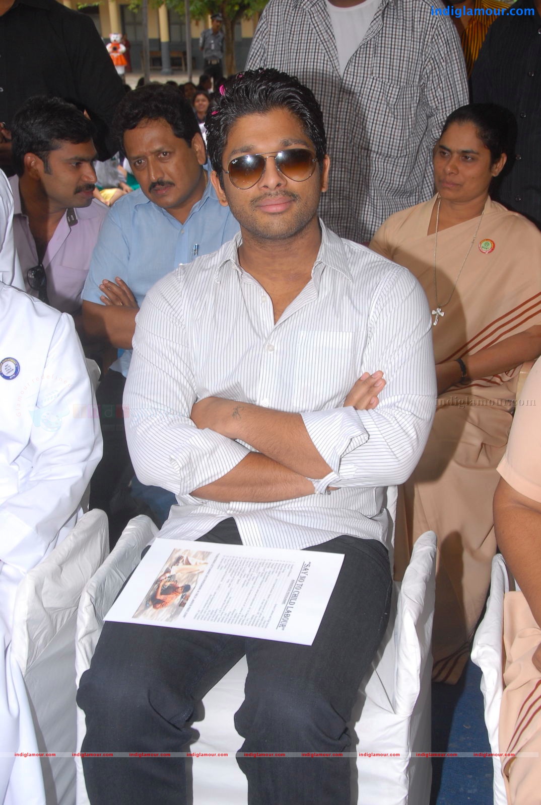 Allu Arjun promotes Anti Child Labour Event hd photo