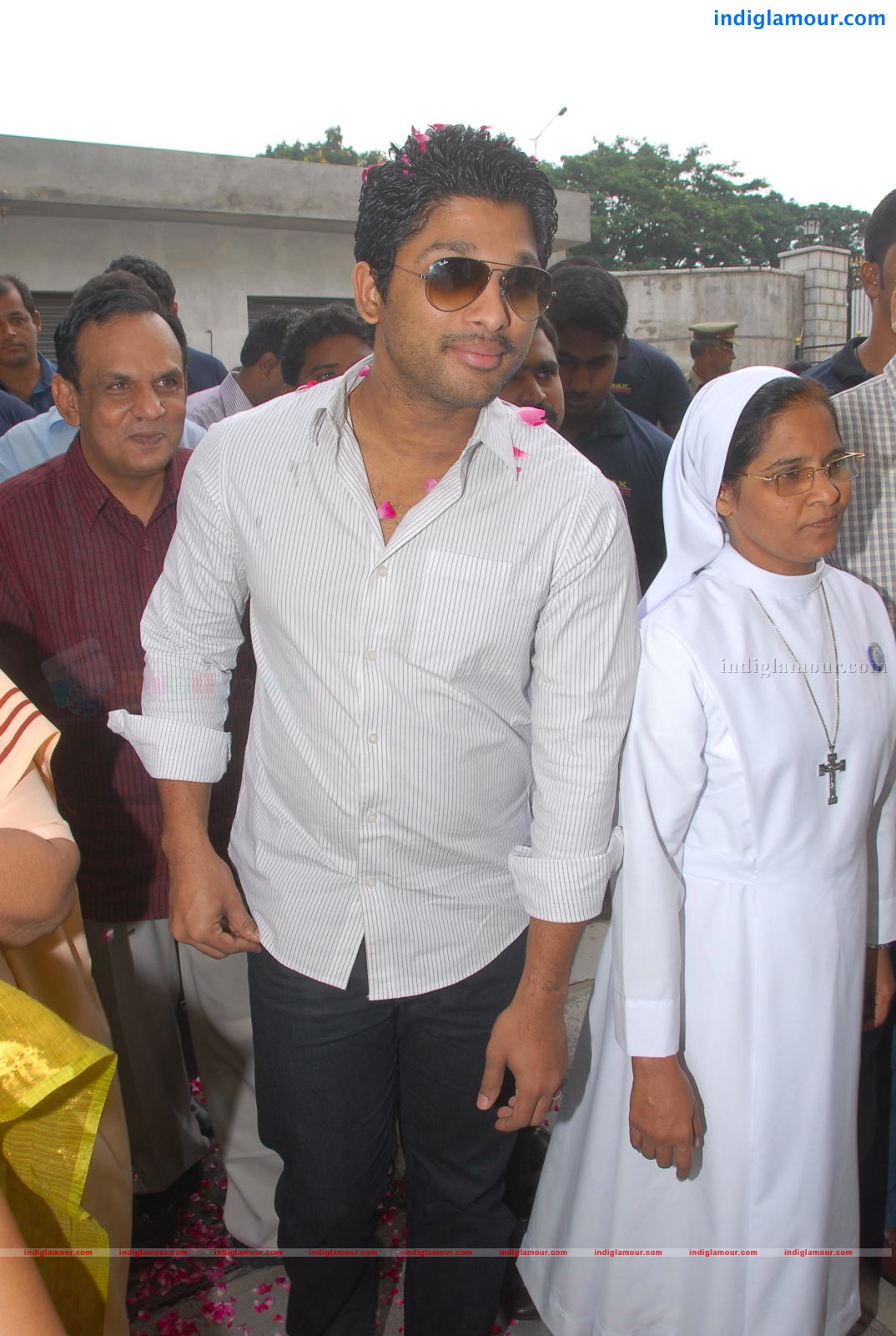Allu Arjun promotes Anti Child Labour Event hd photo