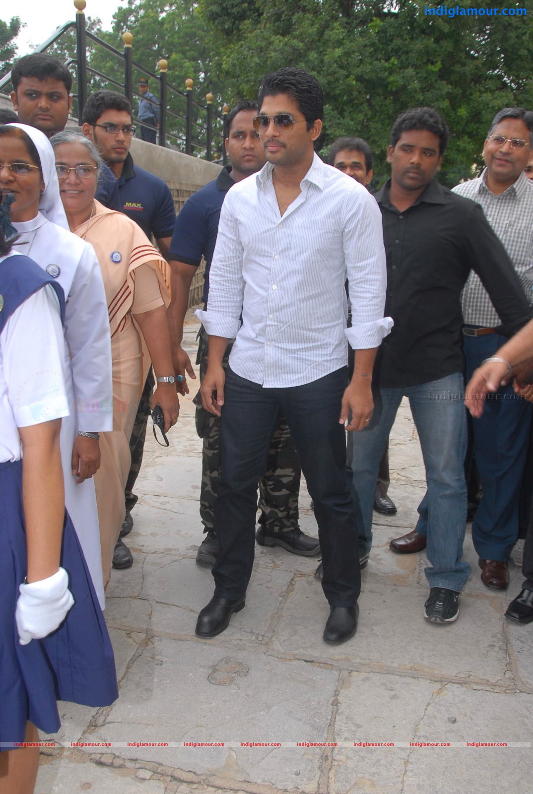Allu Arjun promotes Anti Child Labour Event hd photo