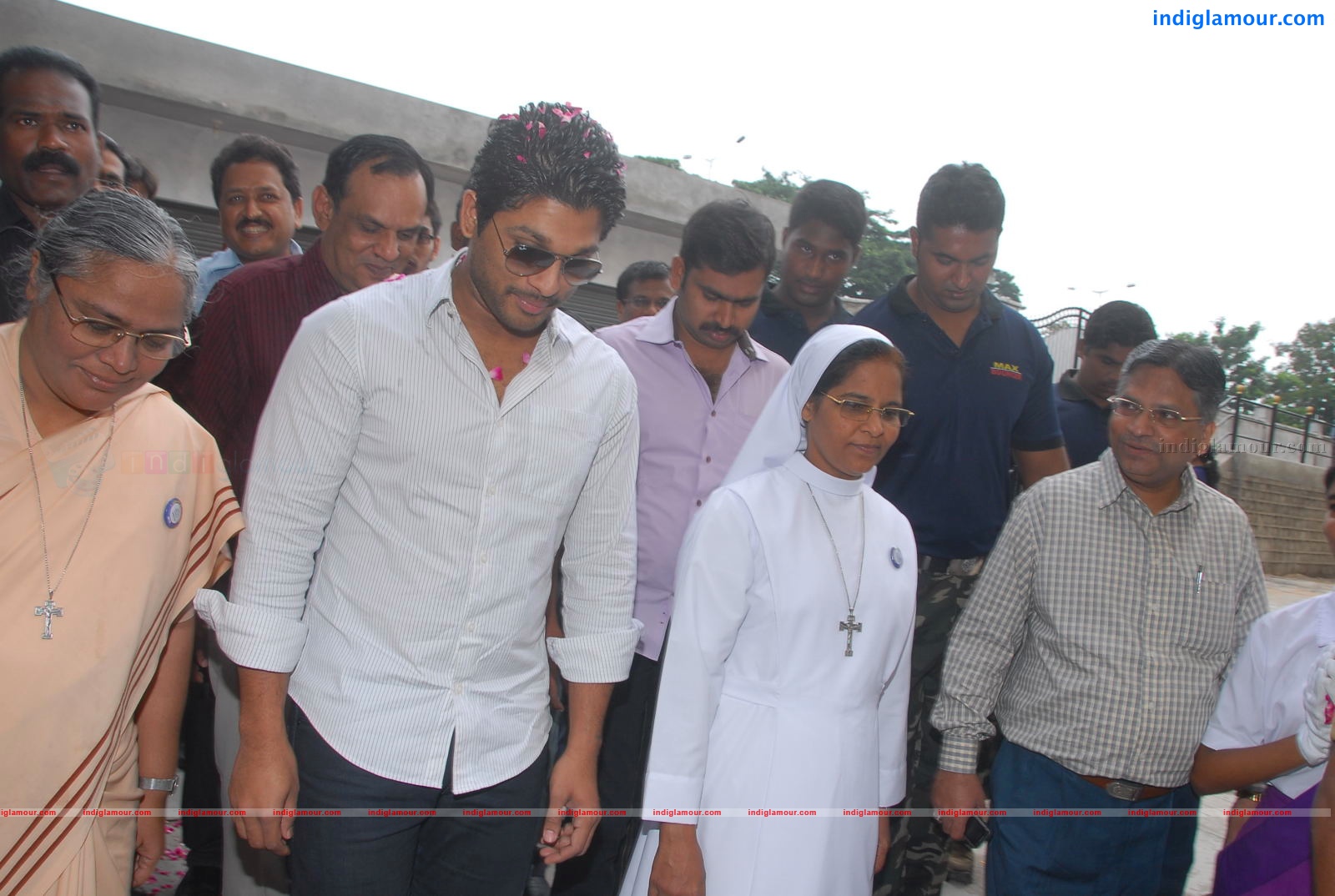 Allu Arjun promotes Anti Child Labour Event hd photo