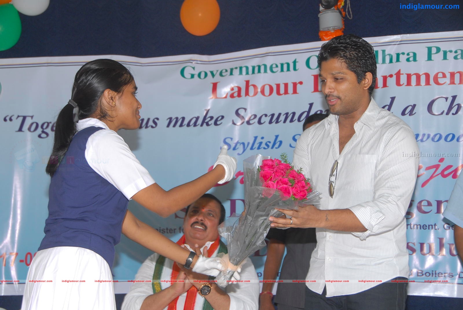 Allu Arjun promotes Anti Child Labour Event hd photo