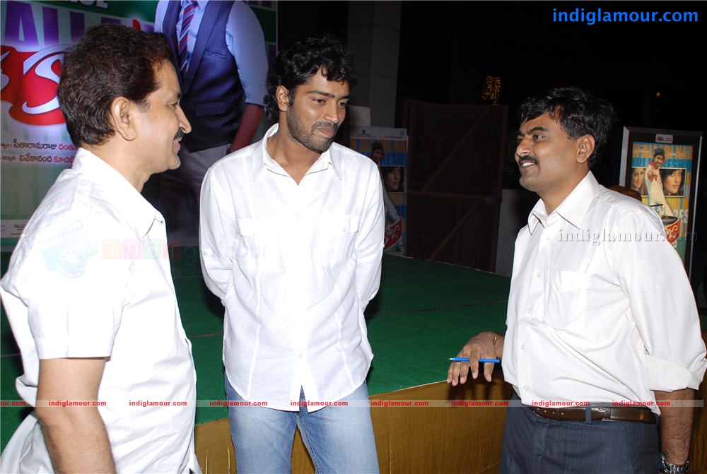 Madatha Kaja Audio Event hd photo