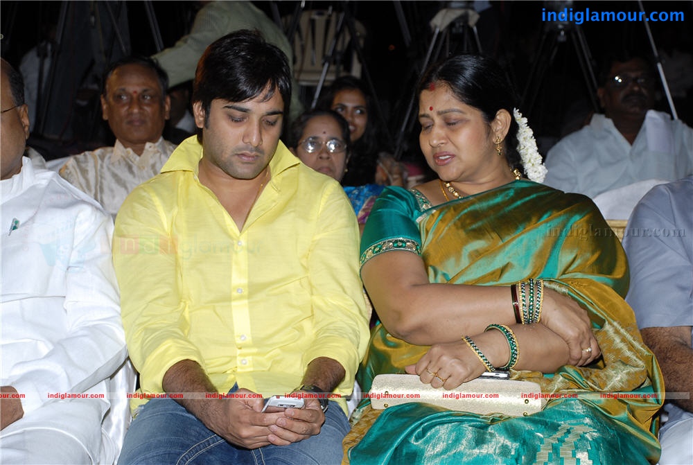 Madatha Kaja Audio Event hd photo