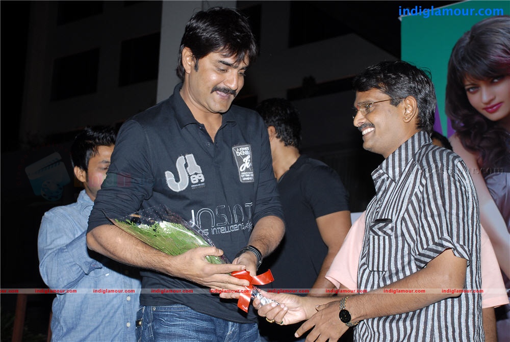 Madatha Kaja Audio Event hd photo