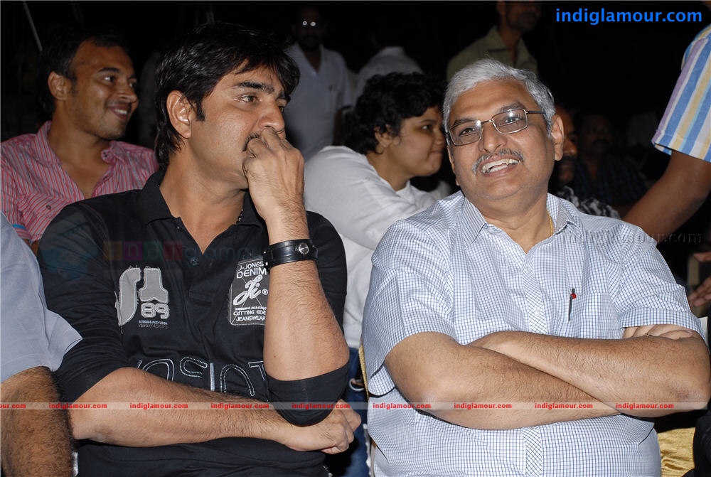 Madatha Kaja Audio Event hd photo
