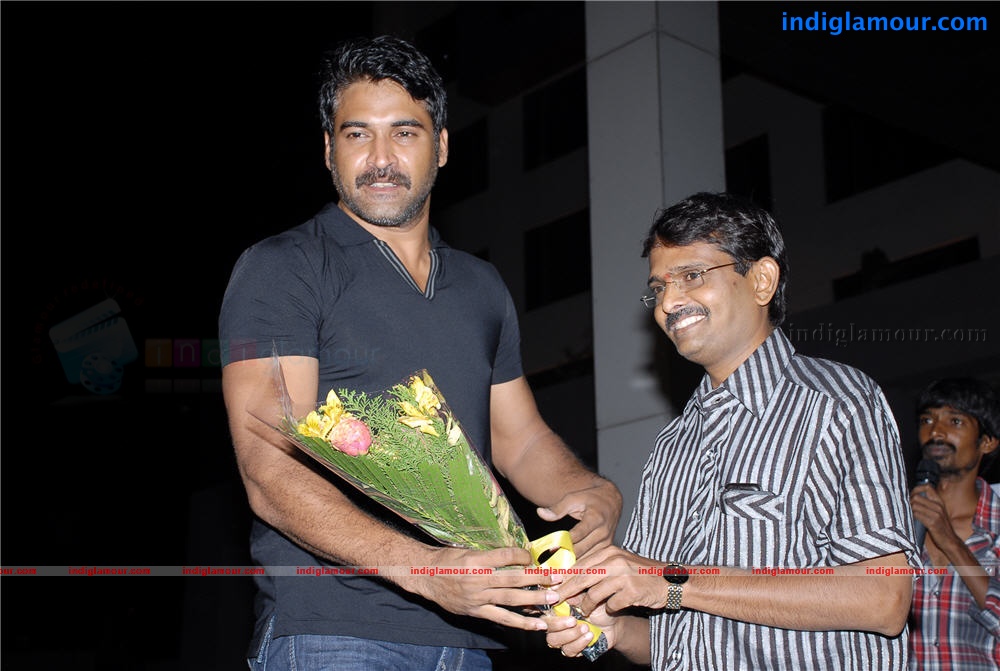 Madatha Kaja Audio Event hd photo