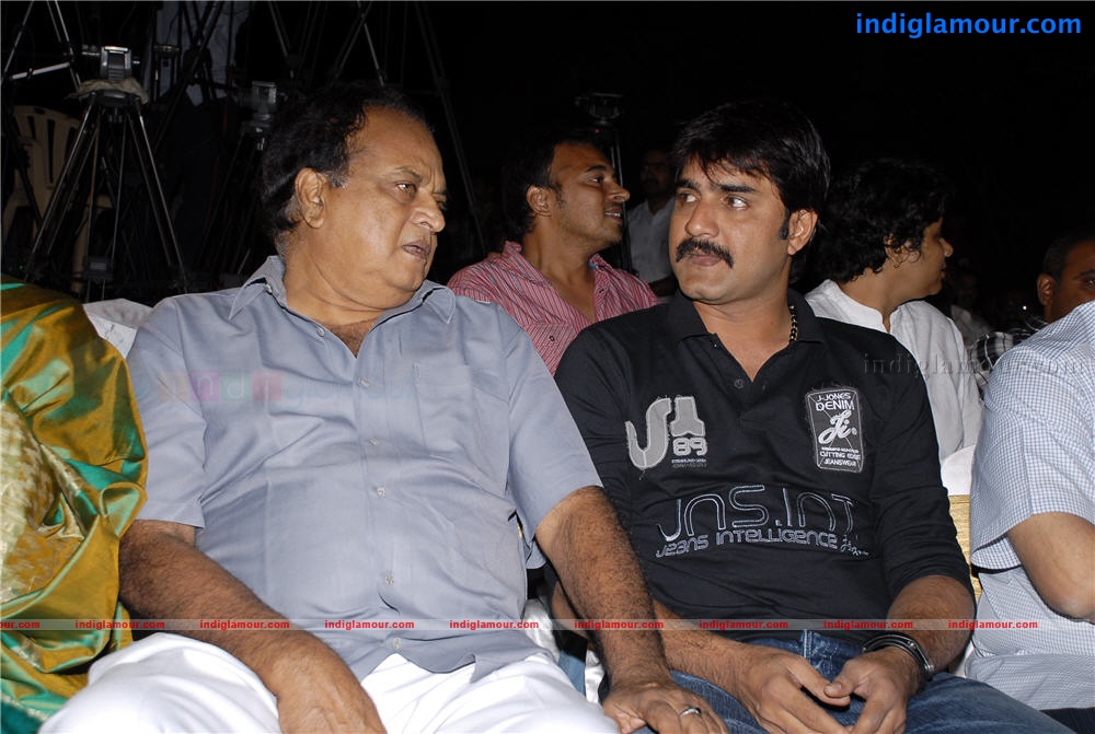 Madatha Kaja Audio Event hd photo