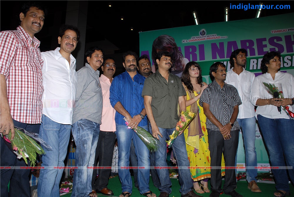 Madatha Kaja Audio Event hd photo