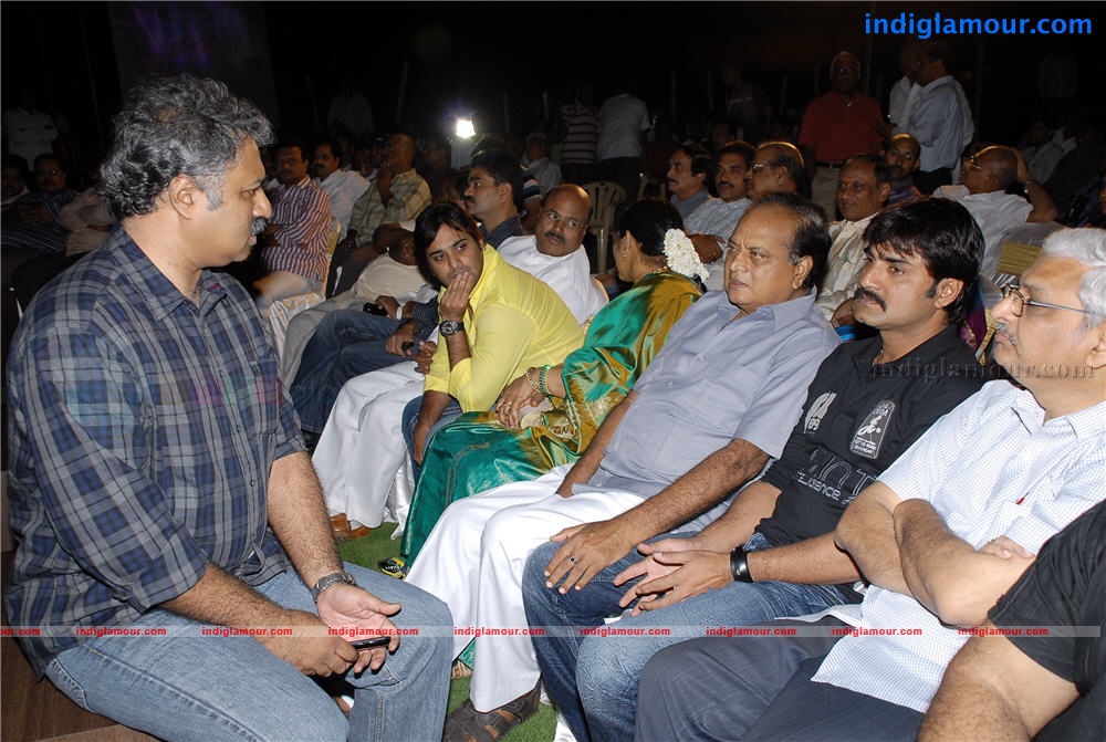 Madatha Kaja Audio Event hd photo