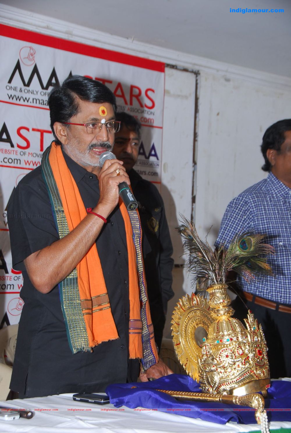 Auction Of NTR Flute and Crown Of Brindavanam Movie Event hd photo