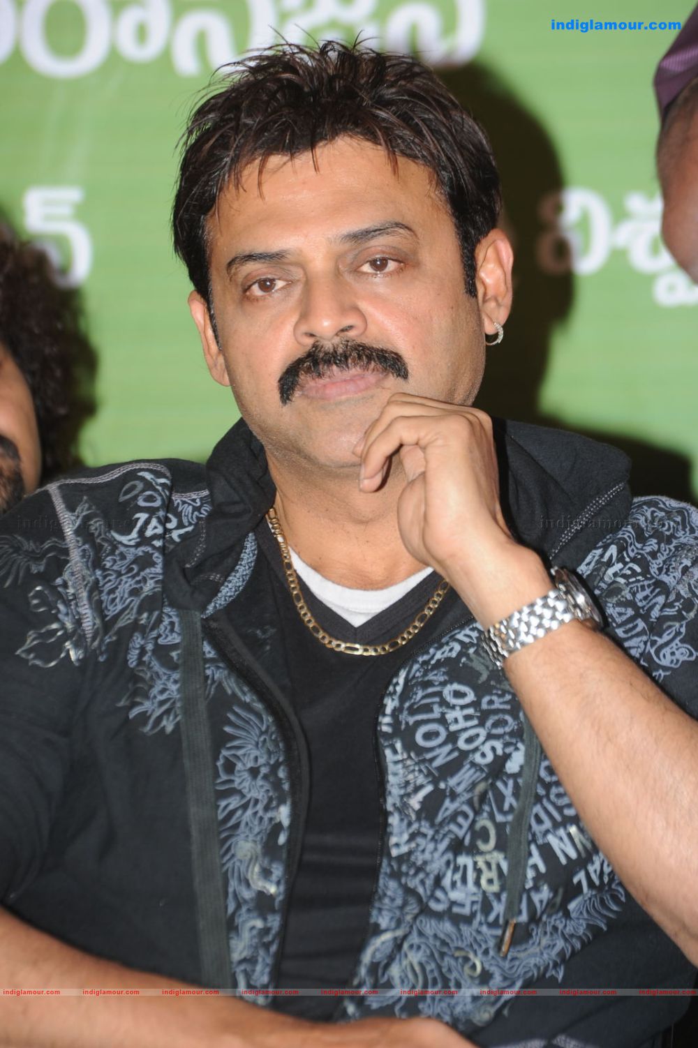 Manchivaadu Audio release Event hd photo