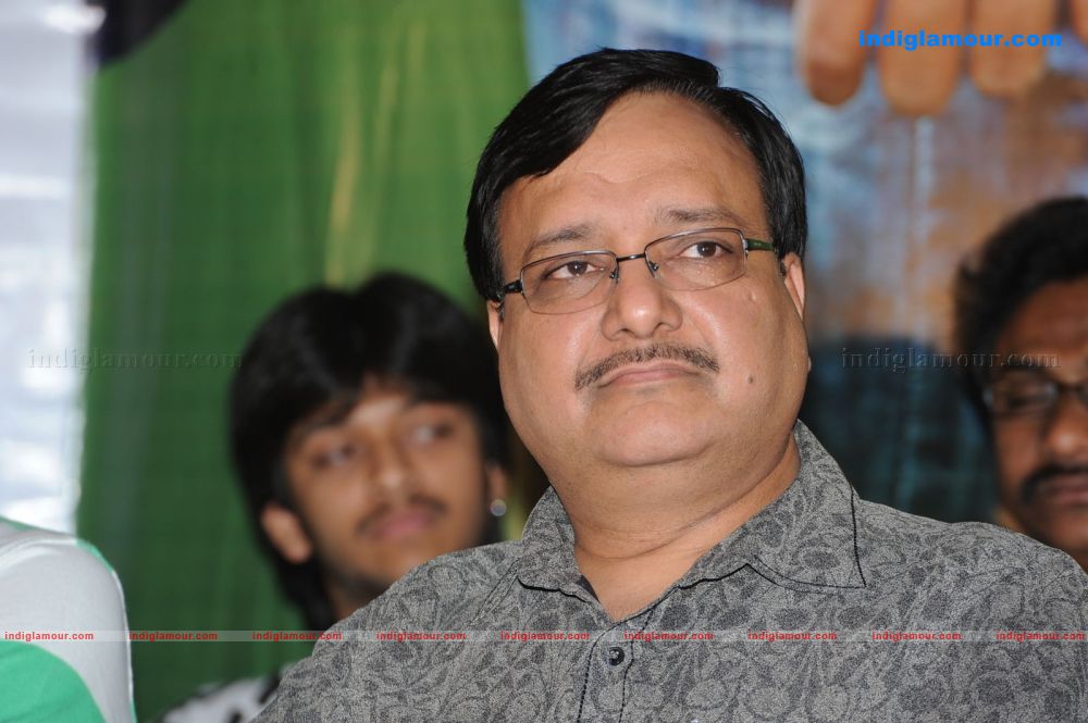 Manchivaadu Audio release Event hd photo