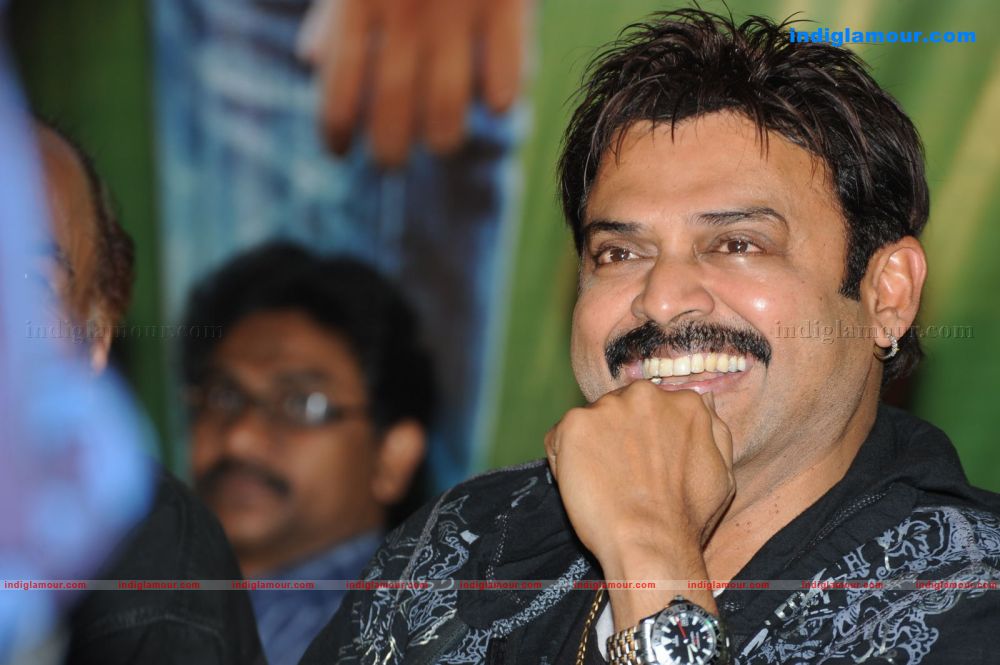 Manchivaadu Audio release Event hd photo