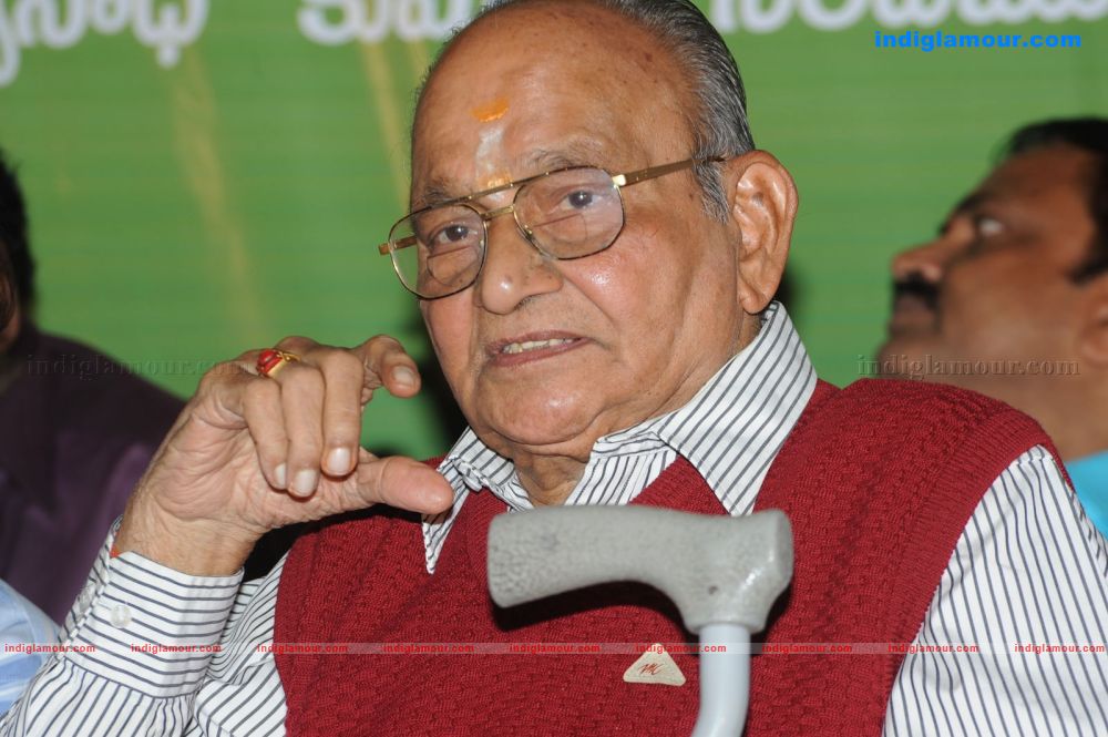 Manchivaadu Audio release Event hd photo