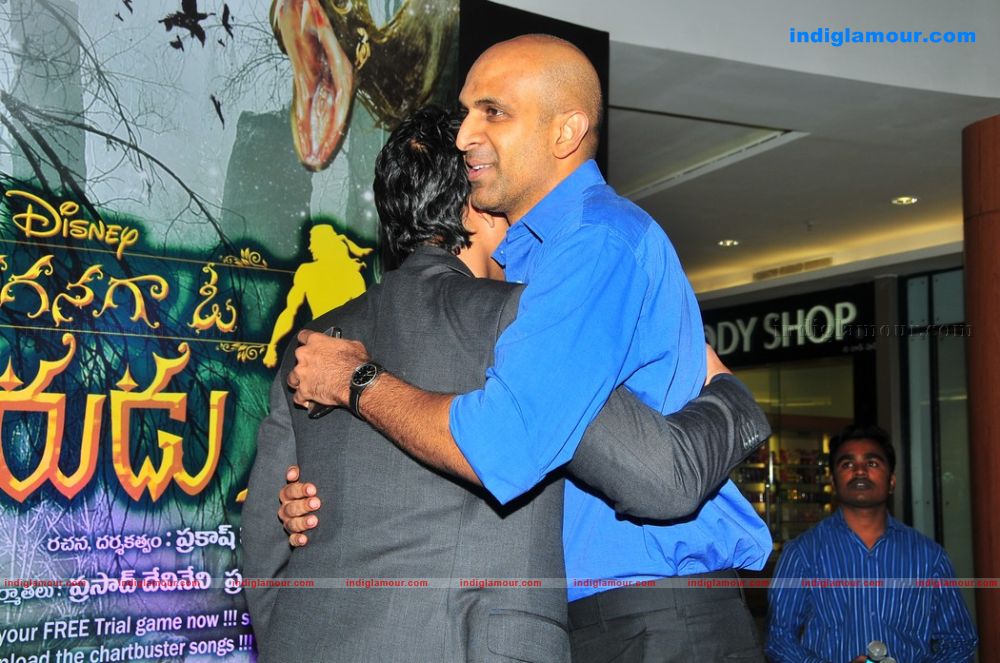 Anaganaga O Dheerudu Pressmeet Event hd photo