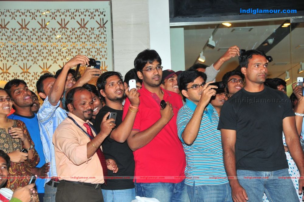 Anaganaga O Dheerudu Pressmeet Event hd photo