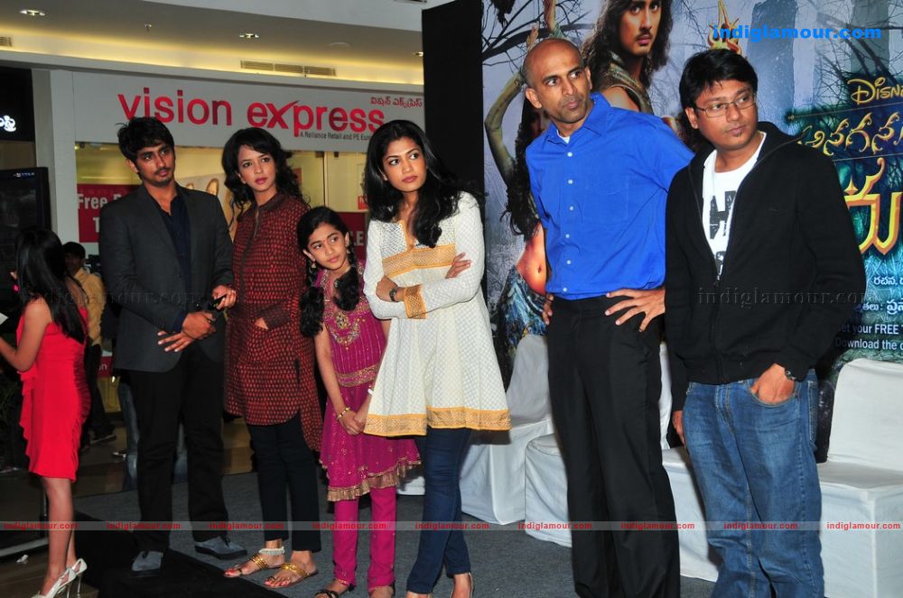 Anaganaga O Dheerudu Pressmeet Event hd photo
