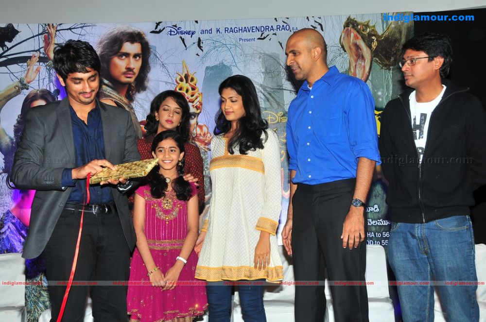 Anaganaga O Dheerudu Pressmeet Event hd photo