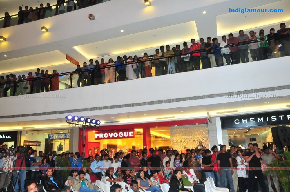 Anaganaga O Dheerudu Pressmeet Event hd photo