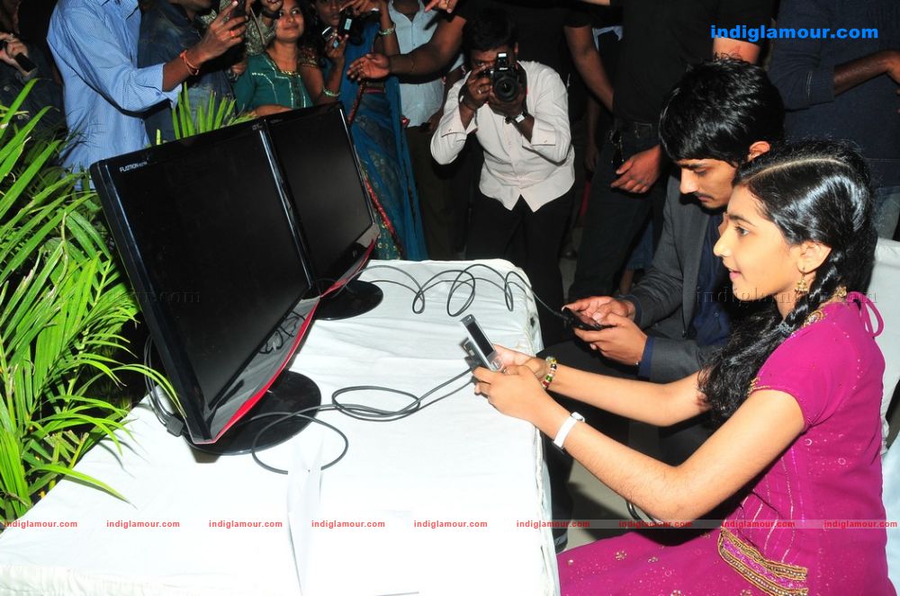 Anaganaga O Dheerudu Pressmeet Event hd photo